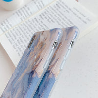 Carcasa iPhone patrón fluido azul